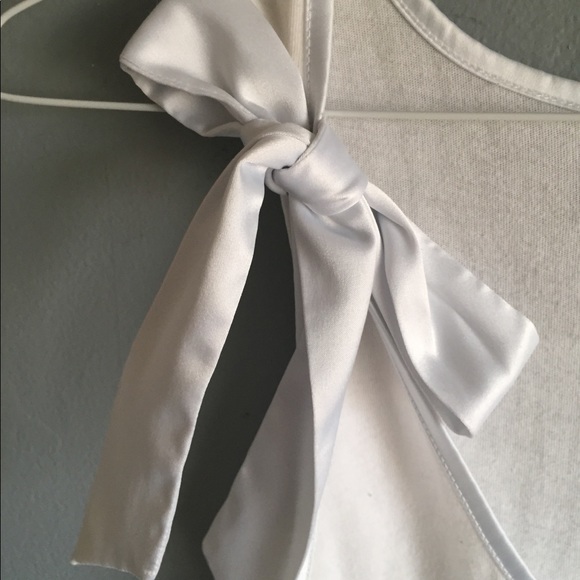 American Eagle satin ribbon tank top. - Picture 4 of 8